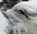 Schneeschmelze lsst Flusspegel steigen